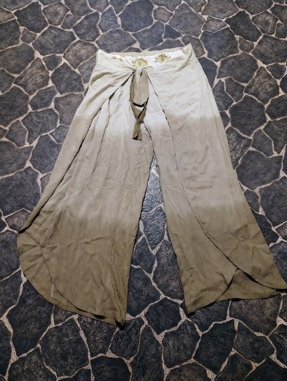 SKEMO Art Deco Boho pants size Large